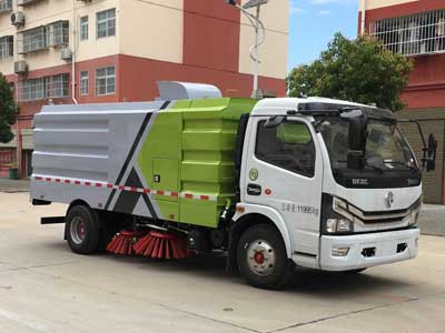 程力威牌CLW5120TSL6扫路车